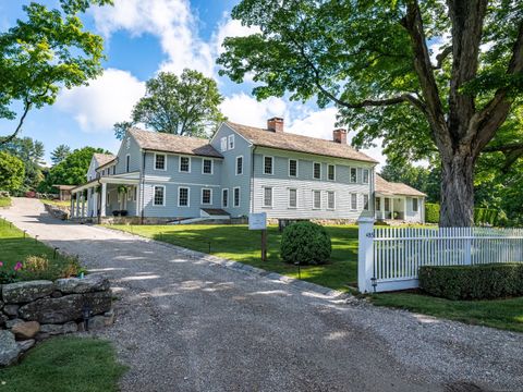 A home in New Canaan