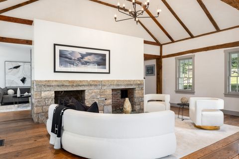 A home in New Canaan