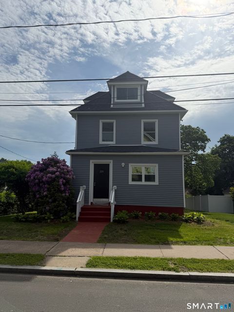 Homes For Sale - 220 Newbury Street<br/> Hartford County, Hartford, CT 06114