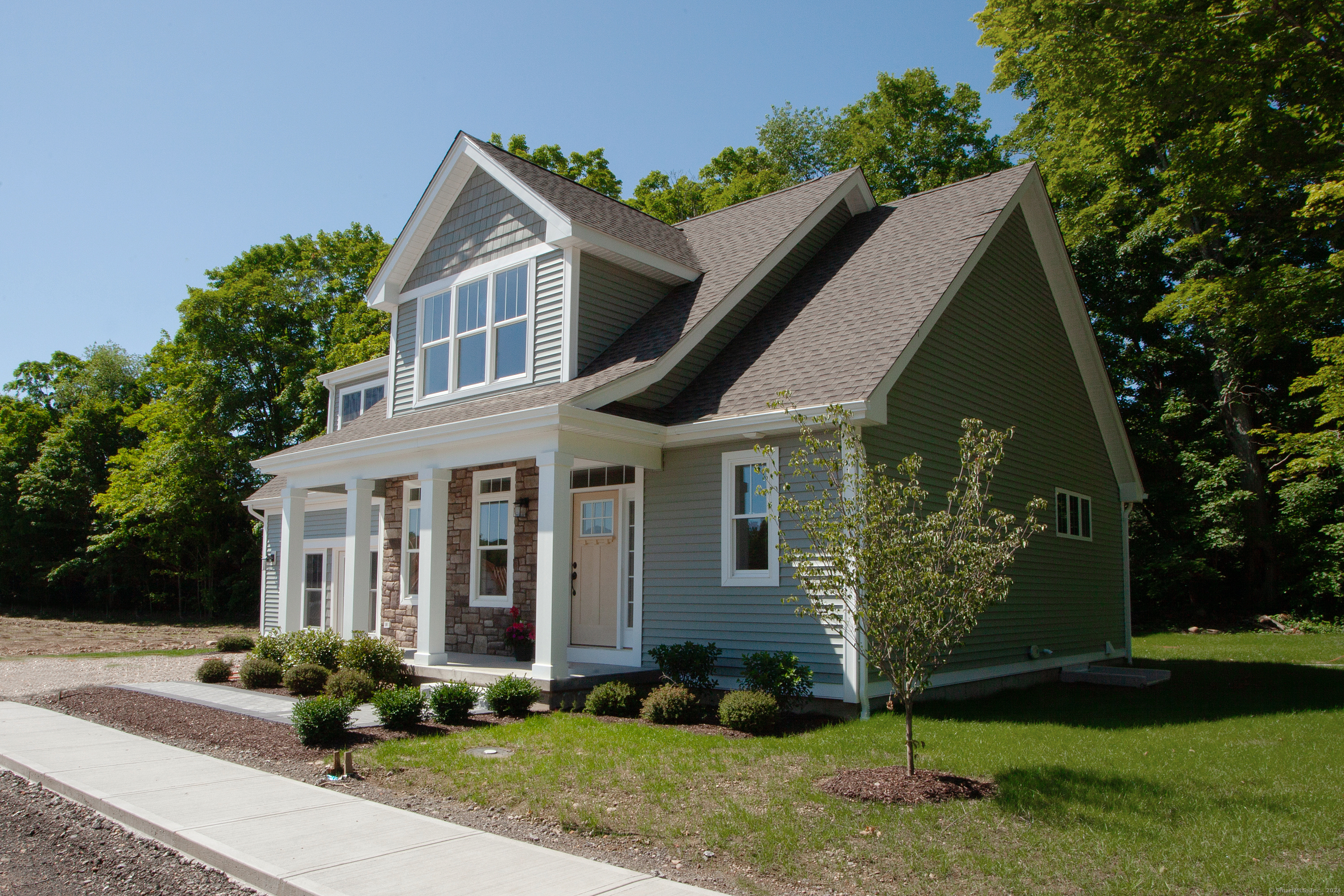 4 Applegate Lane #4, Canton, Connecticut image 2