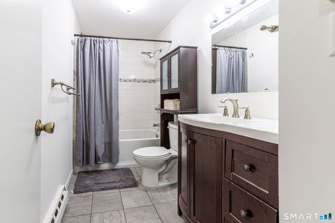 Tiny photo for 71 White Oak Avenue #APT B6, Plainville, CT 06062 (MLS # 24157133)