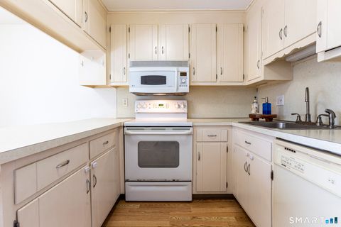 Tiny photo for 71 White Oak Avenue #APT B6, Plainville, CT 06062 (MLS # 24157133)