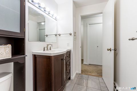 Tiny photo for 71 White Oak Avenue #APT B6, Plainville, CT 06062 (MLS # 24157133)