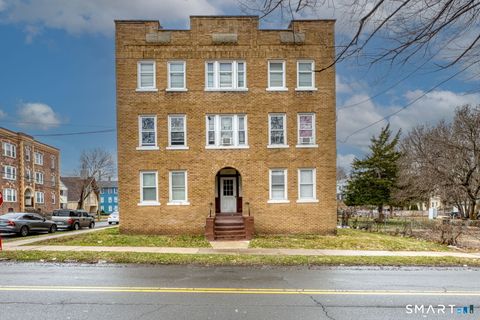 Photo of 152 Oak Street #1S, New Britain, CT 06051 (MLS # 24160458)