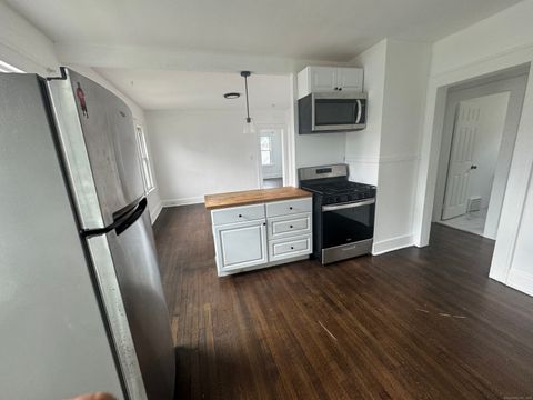 Tiny photo for 146 Pixlee Place #3rd FL, Bridgeport, CT 06610 (MLS # 24133738)