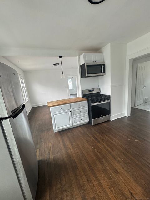 Tiny photo for 146 Pixlee Place #3rd FL, Bridgeport, CT 06610 (MLS # 24133738)