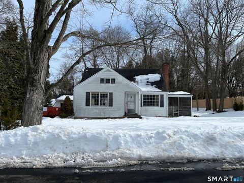 Homes For Sale - 54 Ridgedale Road<br/> Fairfield, CT 06824