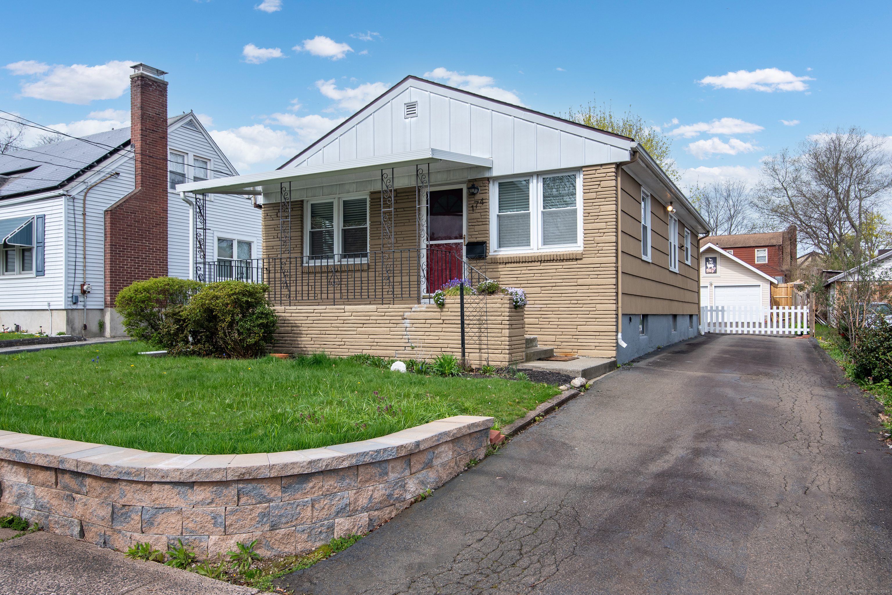 Property for Sale at 174 Charter Oak Avenue, East Haven, Connecticut - Bedrooms: 2 
Bathrooms: 1 
Rooms: 5  - $299,000