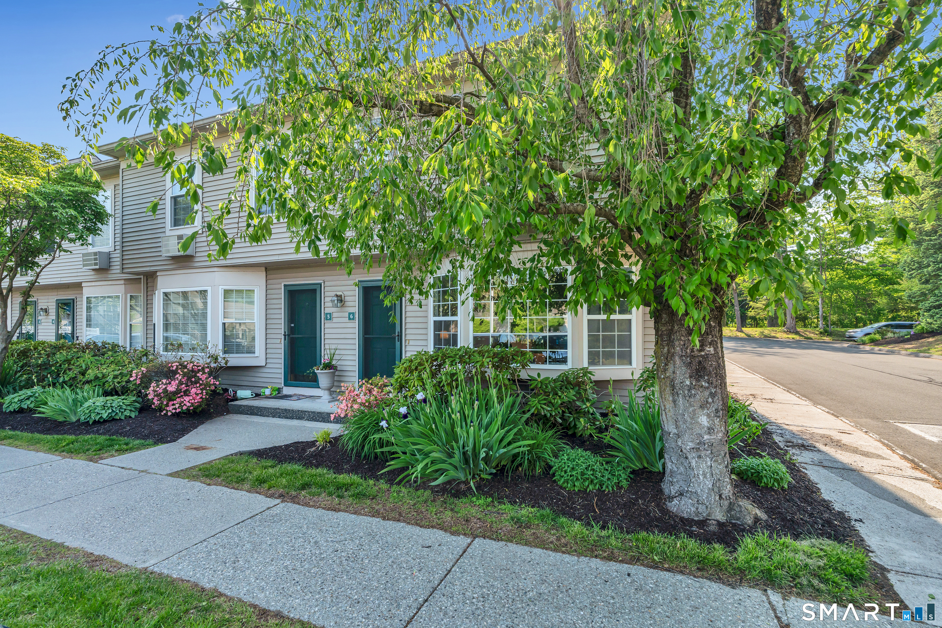 6 Glen Ridge Court 6