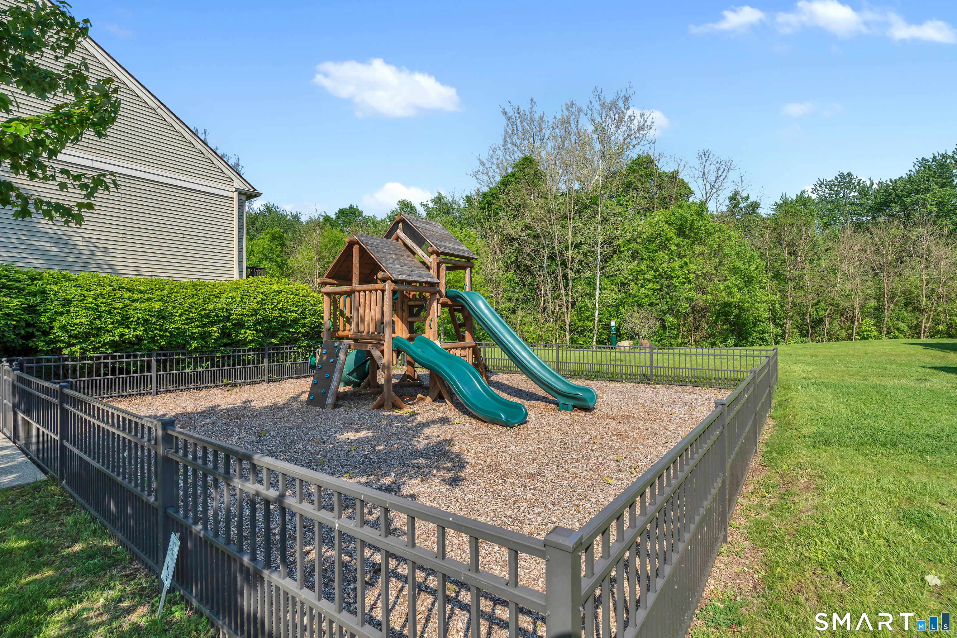 6 Glen Ridge Court 6