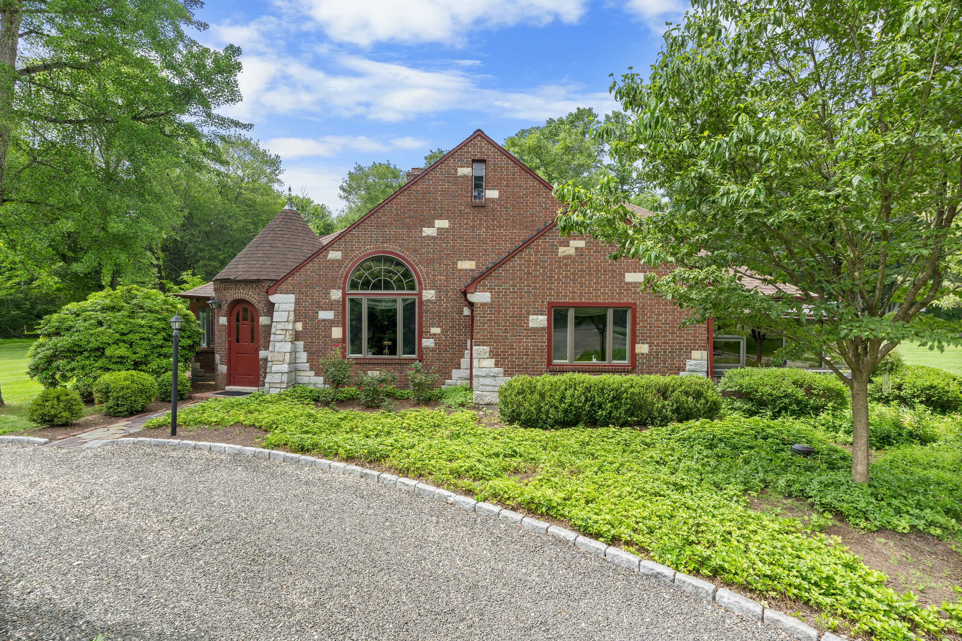 1180 Merwins Lane
