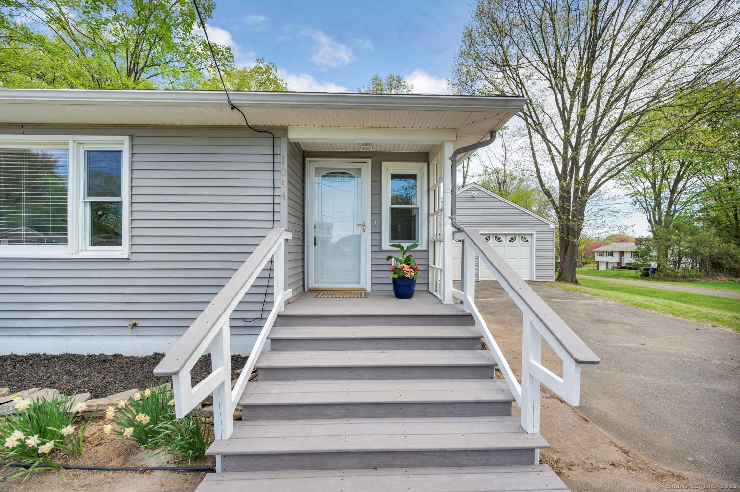 1044 East Street, Suffield, Connecticut image 2