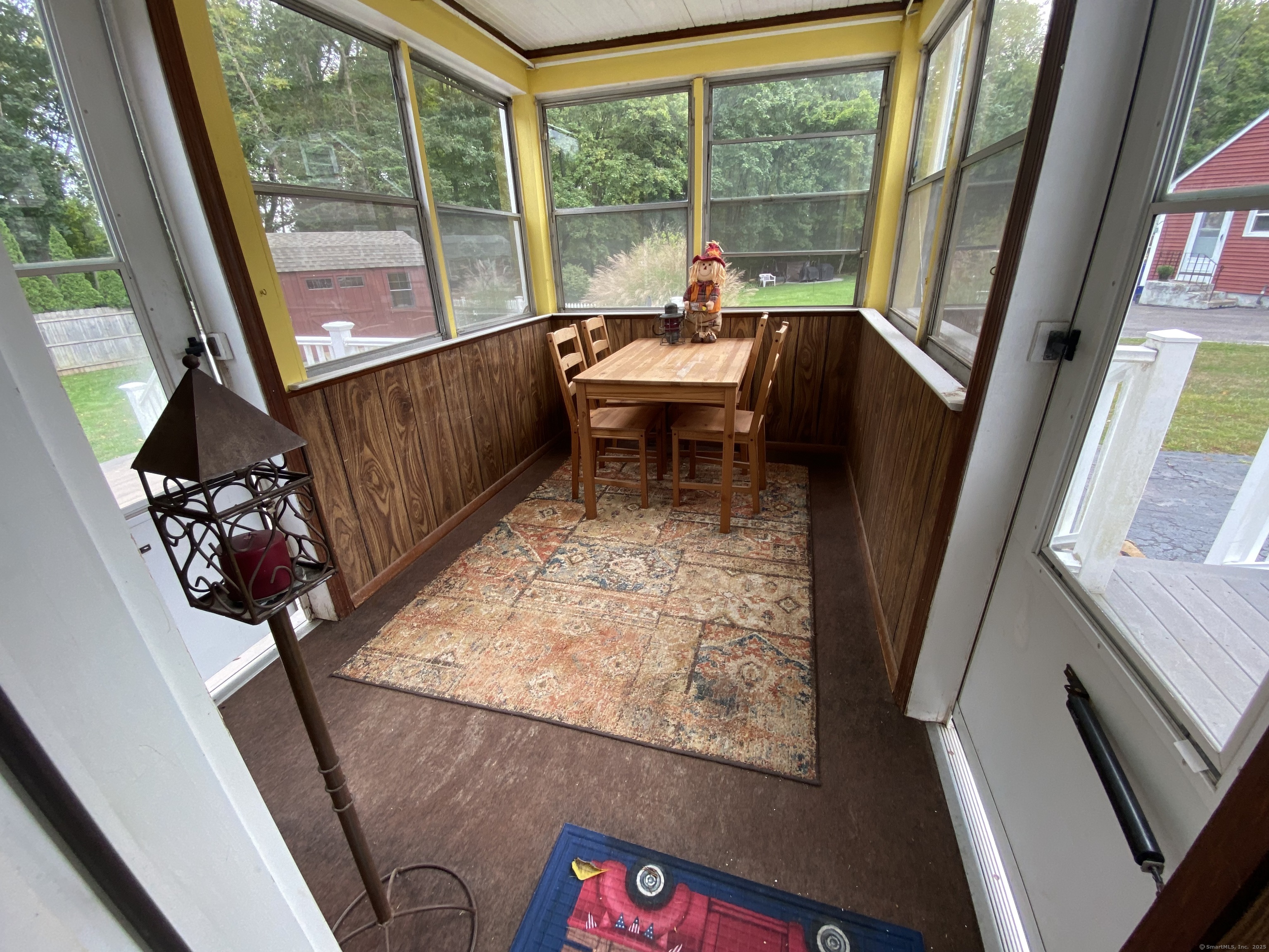 Middletown, Connecticut 06457, United States, 3 Bedrooms Bedrooms, ,1 BathroomBathrooms,Residential,Pending,214407