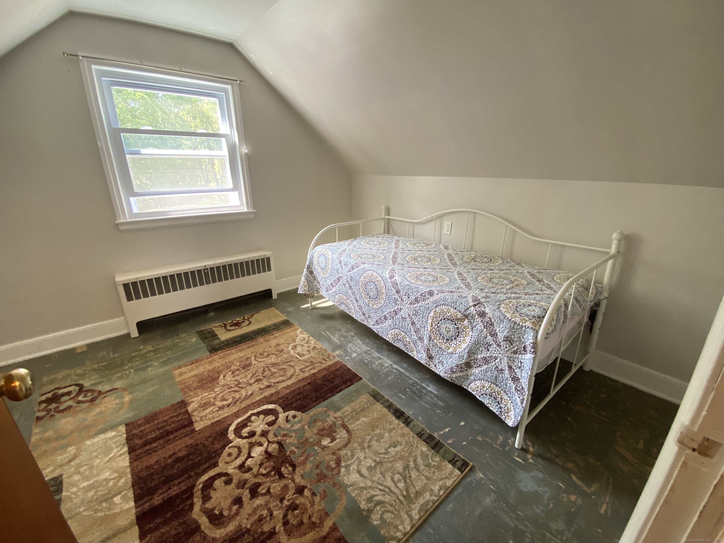 Middletown, Connecticut 06457, United States, 3 Bedrooms Bedrooms, ,1 BathroomBathrooms,Residential,Pending,214407