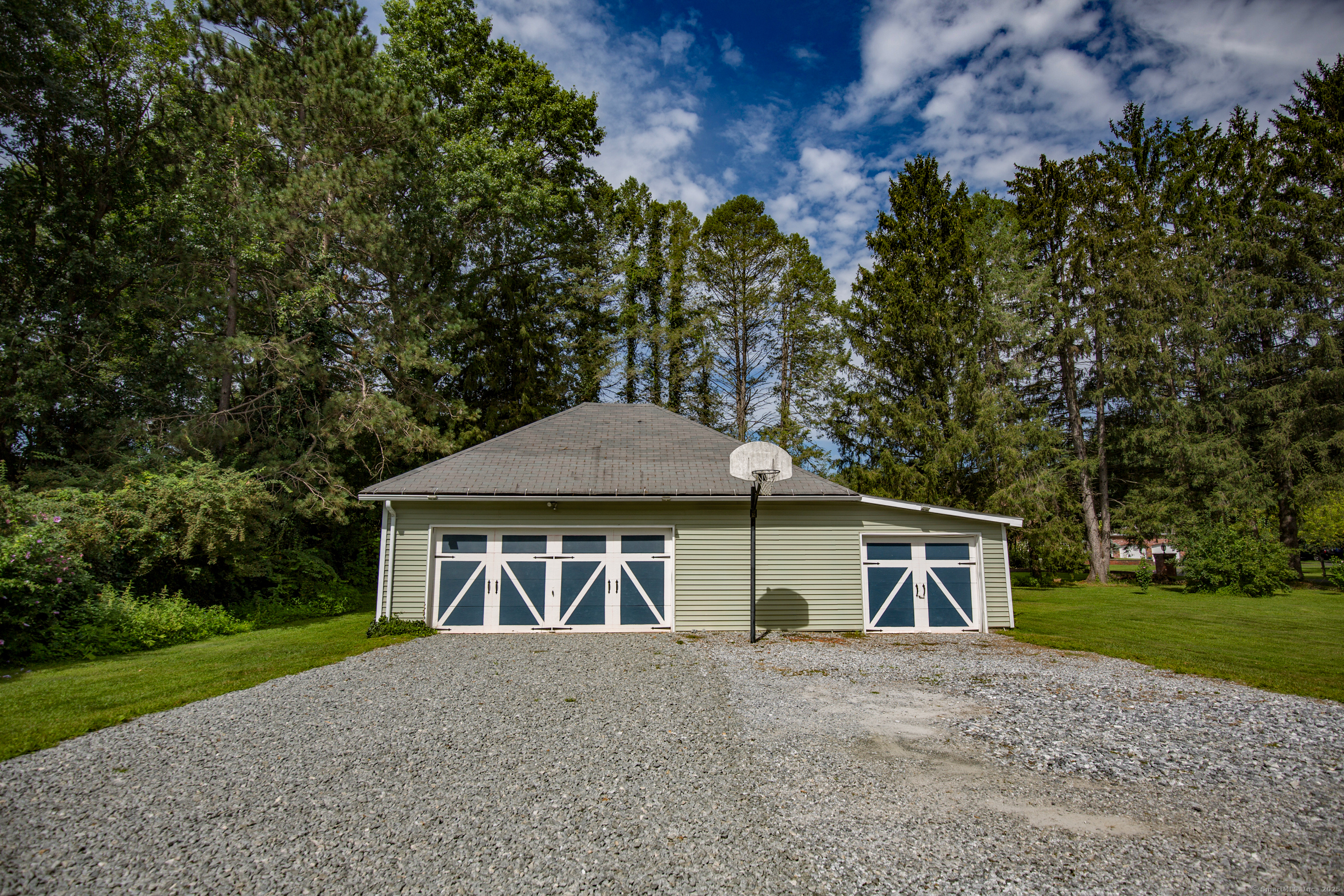 South Windsor, Connecticut 06074, United States, 5 Bedrooms Bedrooms, ,3 BathroomsBathrooms,Residential,Active,184565