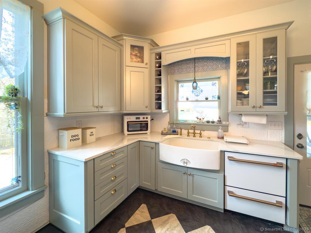 South Windsor, Connecticut 06074, United States, 5 Bedrooms Bedrooms, ,3 BathroomsBathrooms,Residential,Active,184565