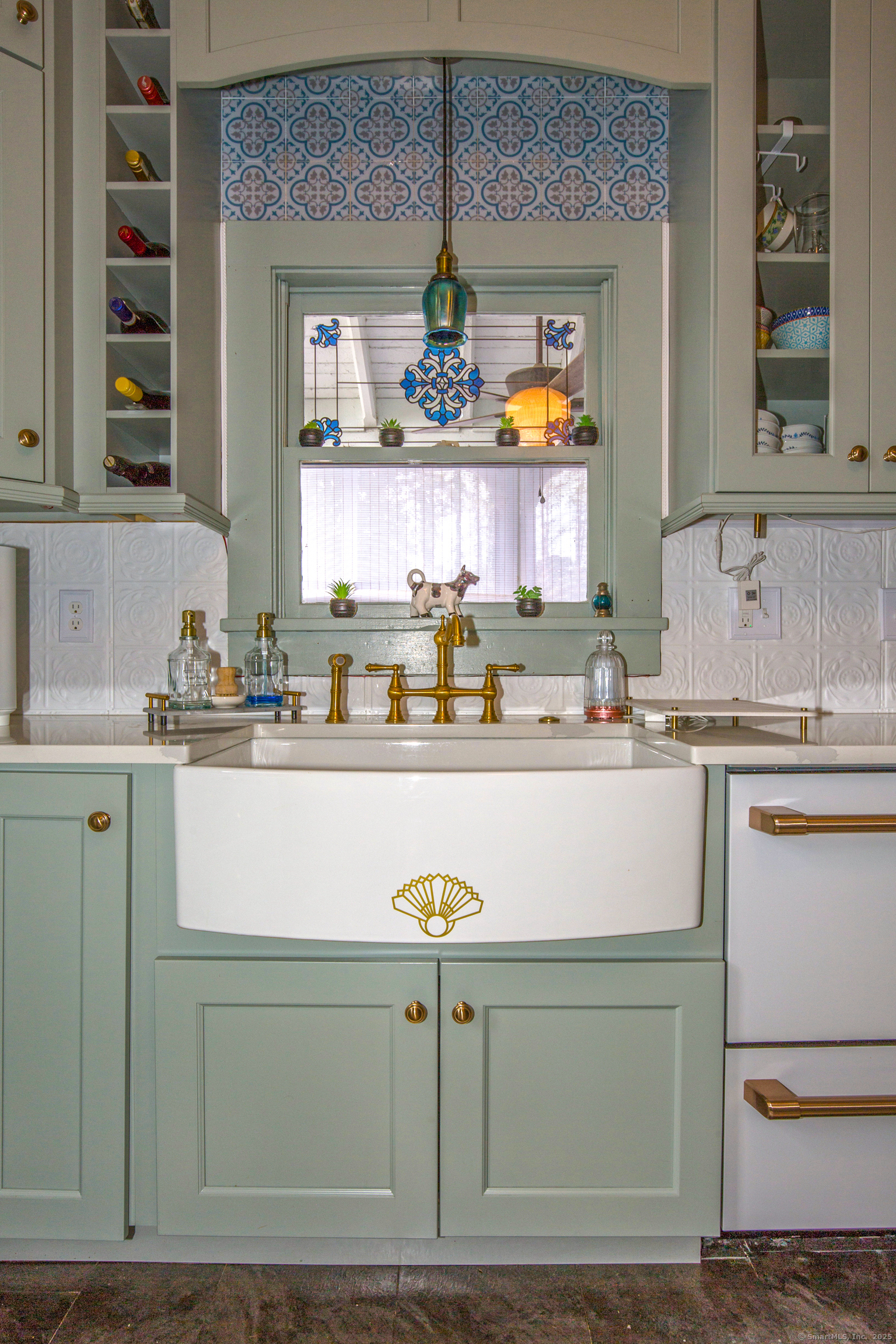 South Windsor, Connecticut 06074, United States, 5 Bedrooms Bedrooms, ,3 BathroomsBathrooms,Residential,Active,184565