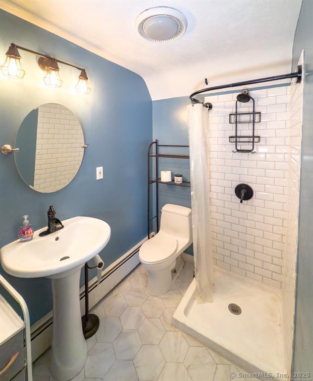 South Windsor, Connecticut 06074, United States, 5 Bedrooms Bedrooms, ,3 BathroomsBathrooms,Residential,Active,184565