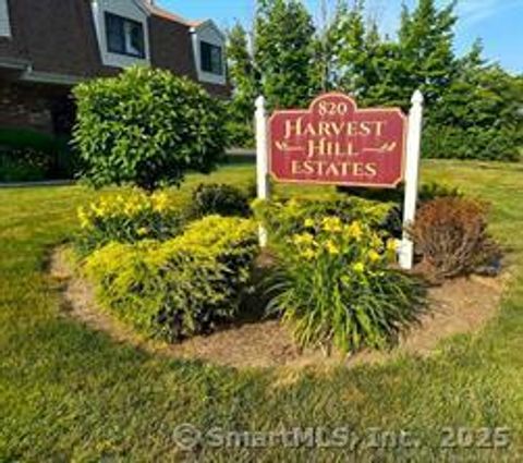 Photo of 820 Matthews Street #29, Bristol, CT 06010 (MLS # 24135705)