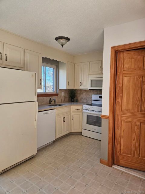 Tiny photo for 820 Matthews Street #29, Bristol, CT 06010 (MLS # 24135705)