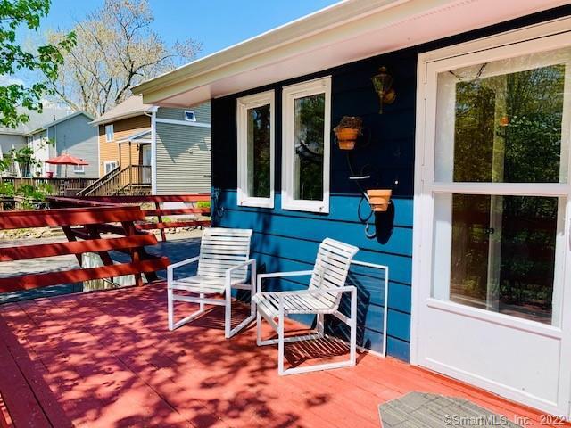 Rental Property at Pine Orchard Road, Branford, Connecticut - Bedrooms: 2 
Bathrooms: 1 
Rooms: 4  - $2,000 MO.