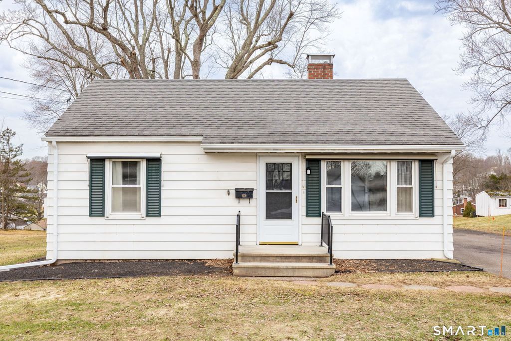 Photo of 80 West Street, Windsor Locks, CT 06096 (MLS # 24157977)