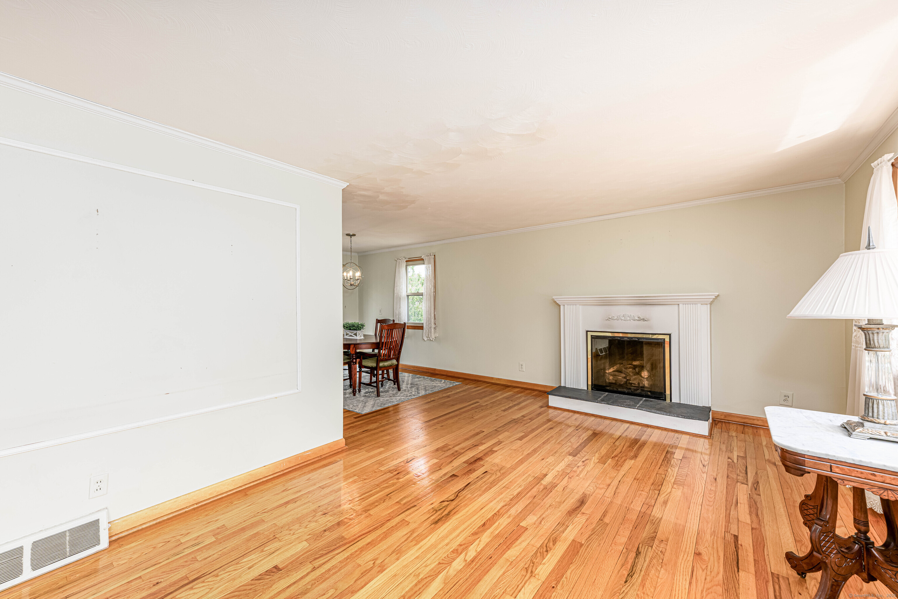 19 Applewood Drive, Meriden, Connecticut image 8