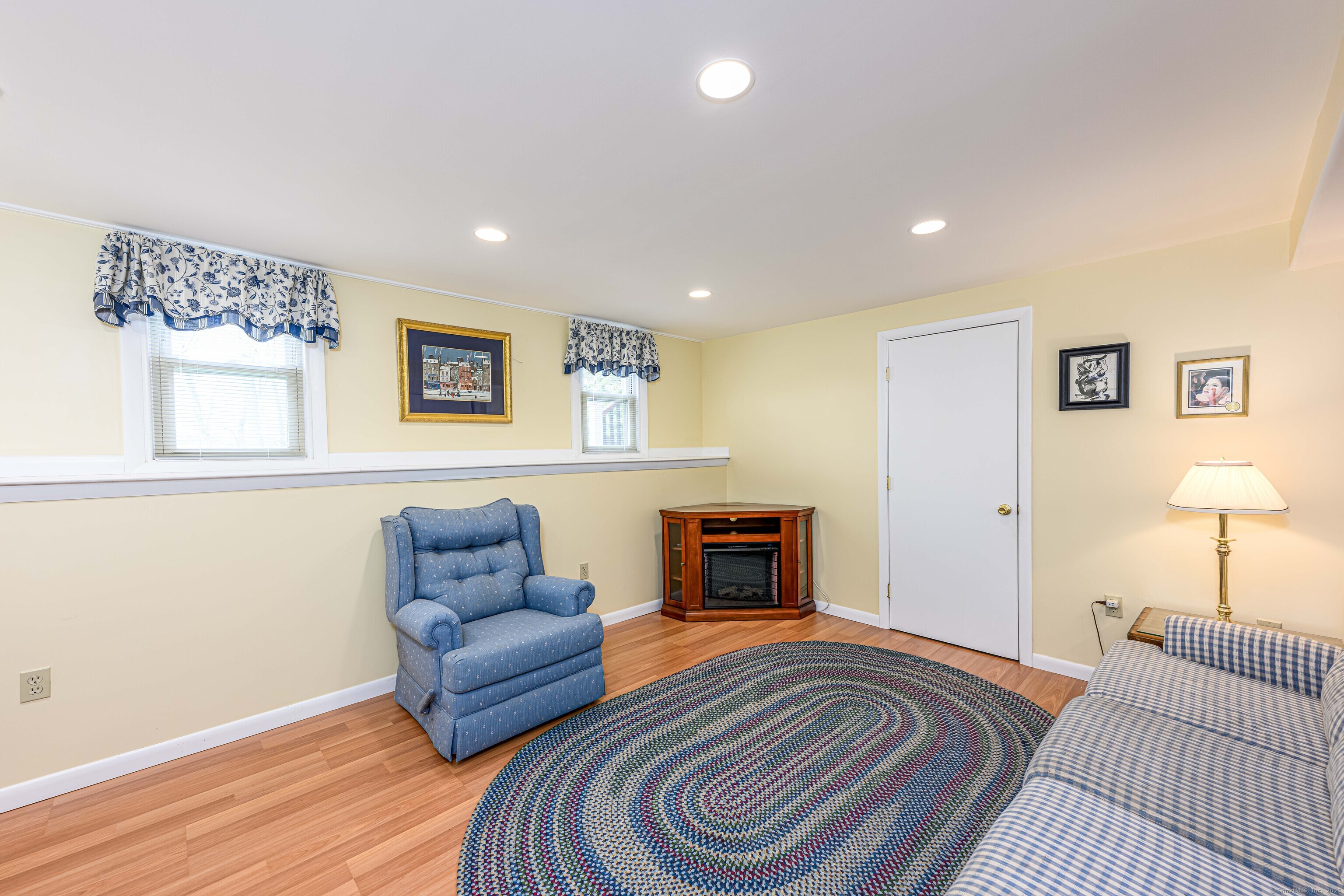19 Applewood Drive, Meriden, Connecticut image 27