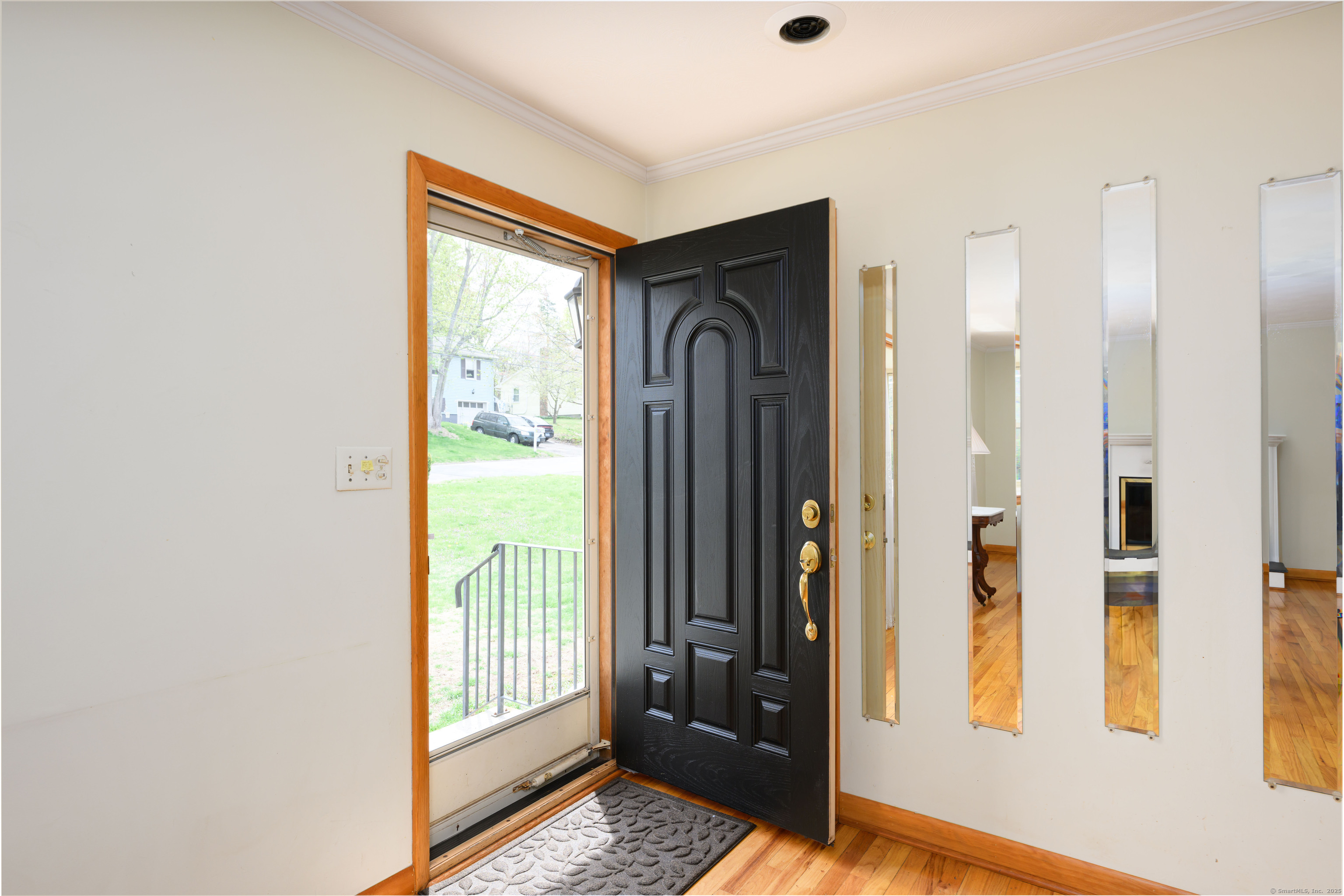 19 Applewood Drive, Meriden, Connecticut image 5
