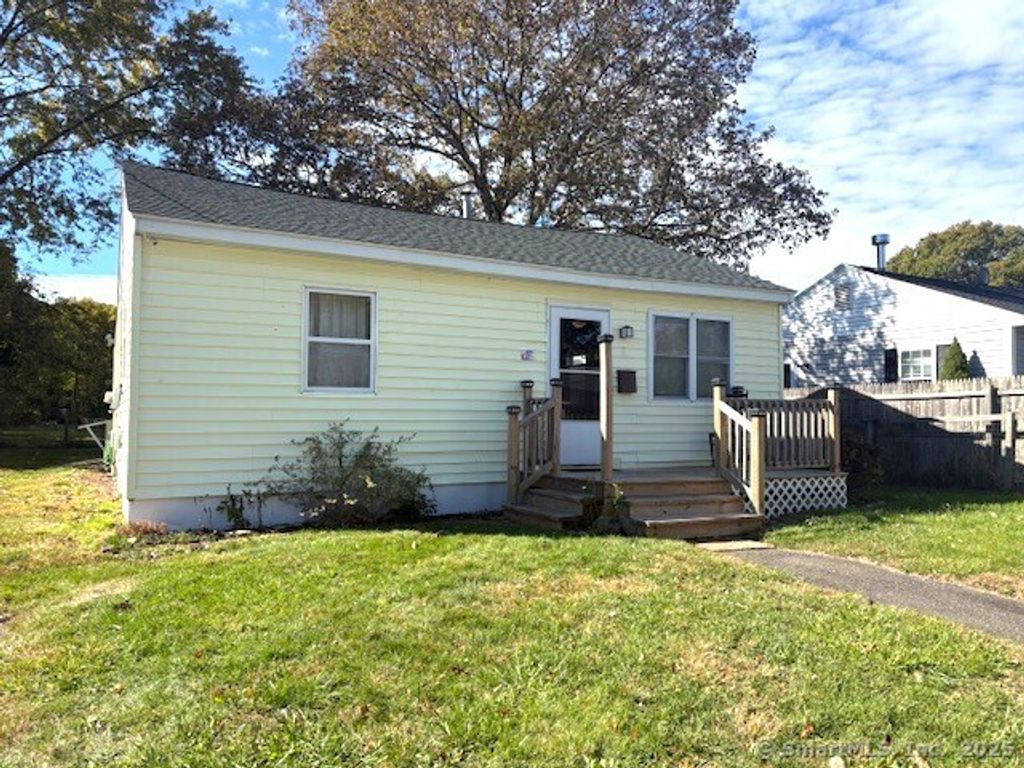 Photo of 147 Midway Oval, Groton, CT 06340 (MLS # 24134619)