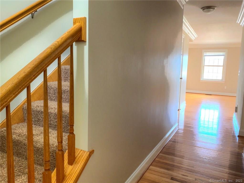 Waterford, Connecticut 06375, United States, 2 Bedrooms Bedrooms, ,3 BathroomsBathrooms,Residential,Active,139873