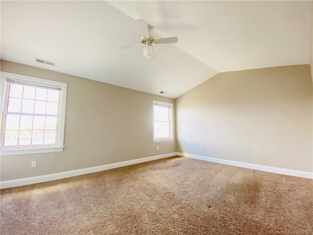 Waterford, Connecticut 06375, United States, 2 Bedrooms Bedrooms, ,3 BathroomsBathrooms,Residential,Active,139873