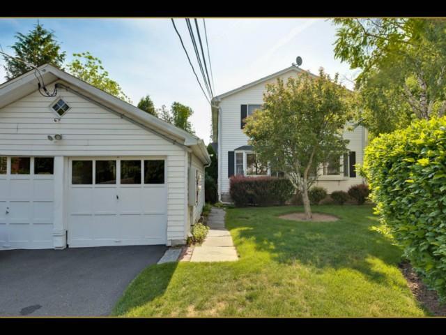 Photo 1 of 108 Weaver Street B, Greenwich, Connecticut, $439,000, Web #: 99093221