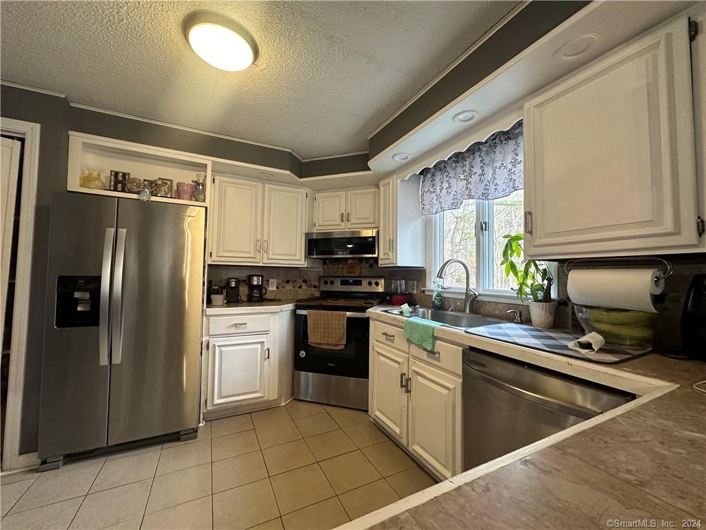 55 Bushnell Street, Plymouth, Connecticut image 17