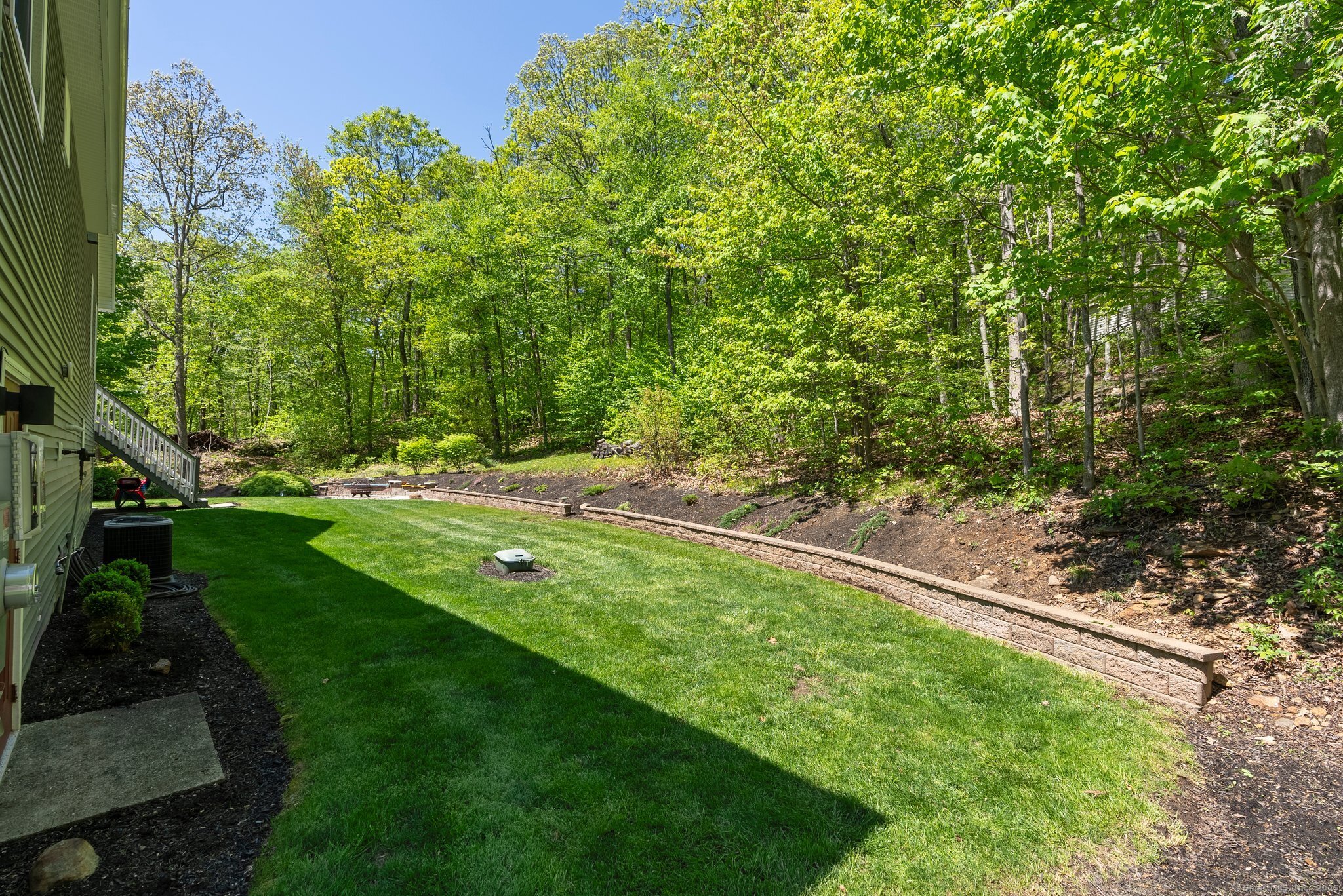 19 Portage Trail, East Hampton, Connecticut image 3