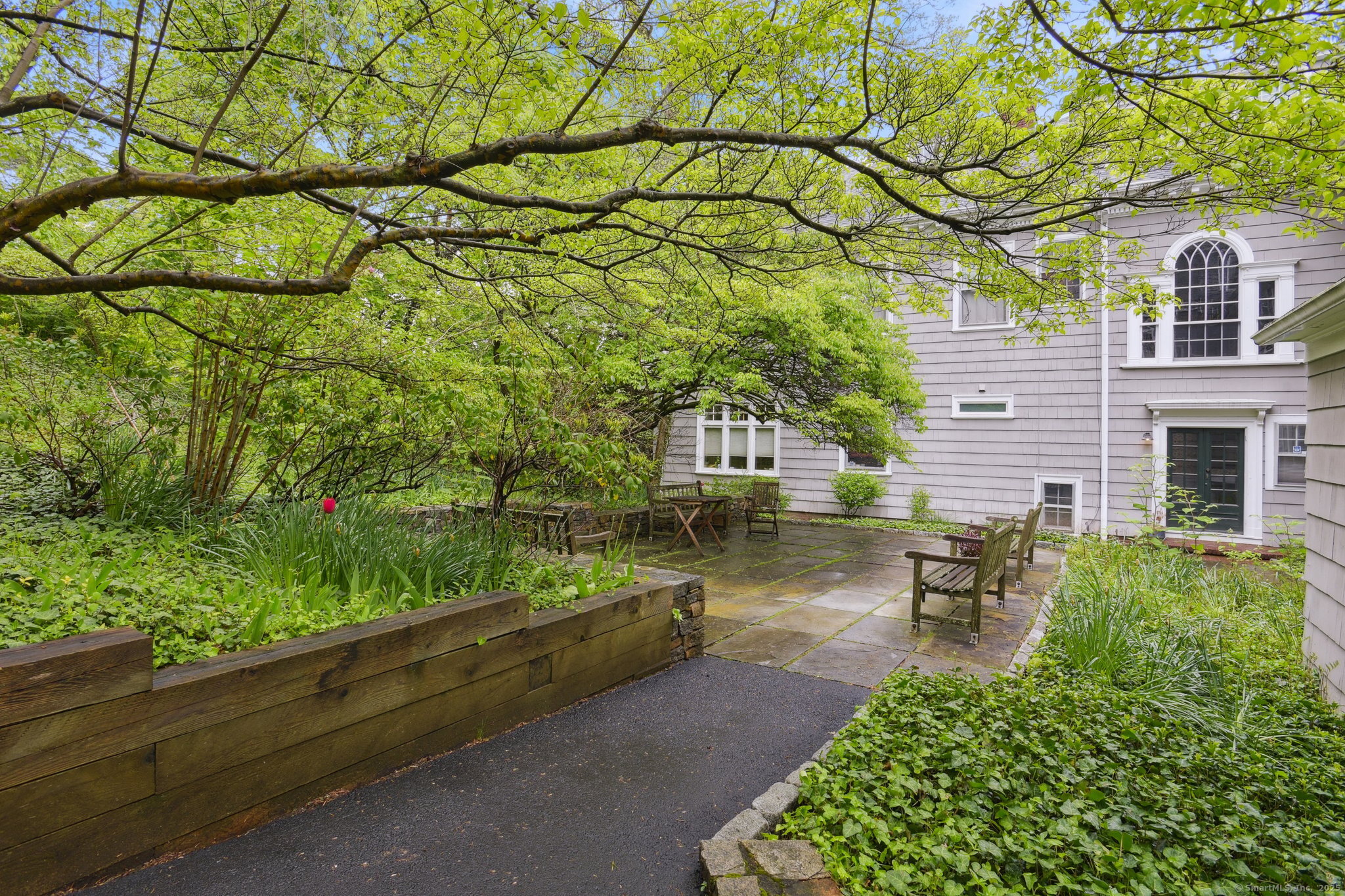 438 Whitney Avenue #APT 3, New Haven, Connecticut image 39
