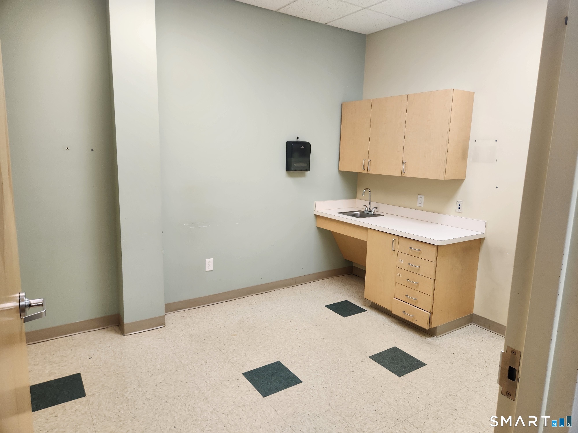 464 Boston Post Road