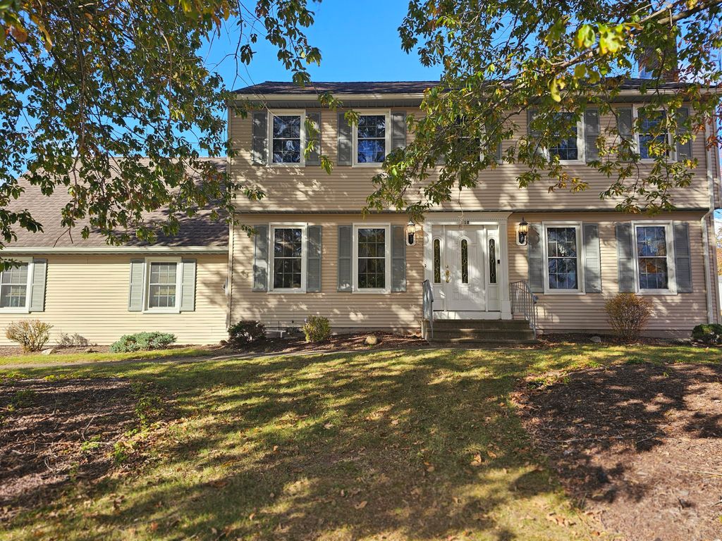 Photo of 118 Ashley Road, Bristol, CT 06010 (MLS # 24136016)
