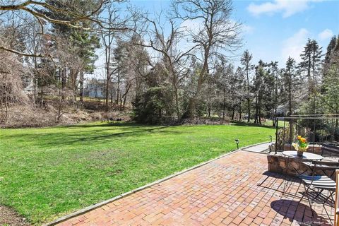 Tiny photo for 8 Cross Highway #B, Westport, CT 06880 (MLS # 24150959)