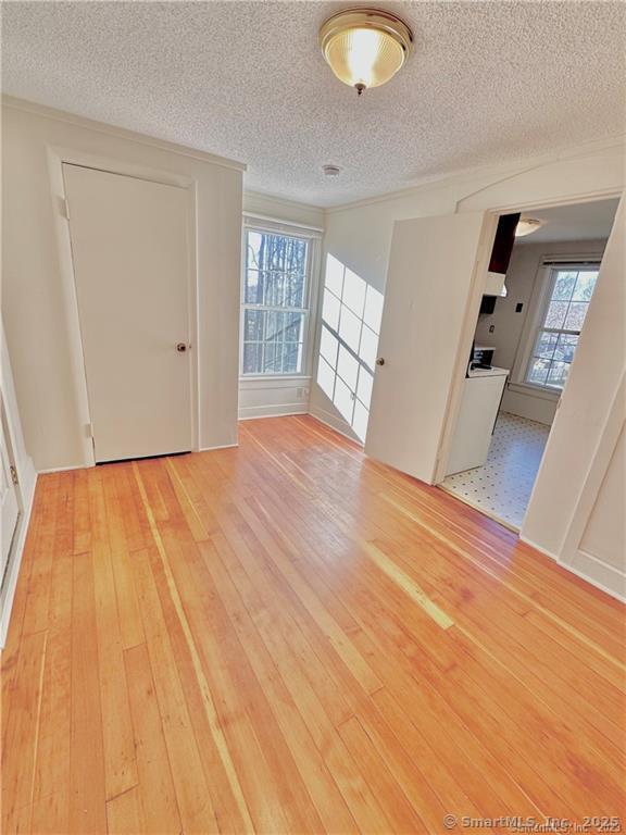 East Haddam, Connecticut 06469, United States, 1 Bedroom Bedrooms, ,1 BathroomBathrooms,Residential,Active,184443