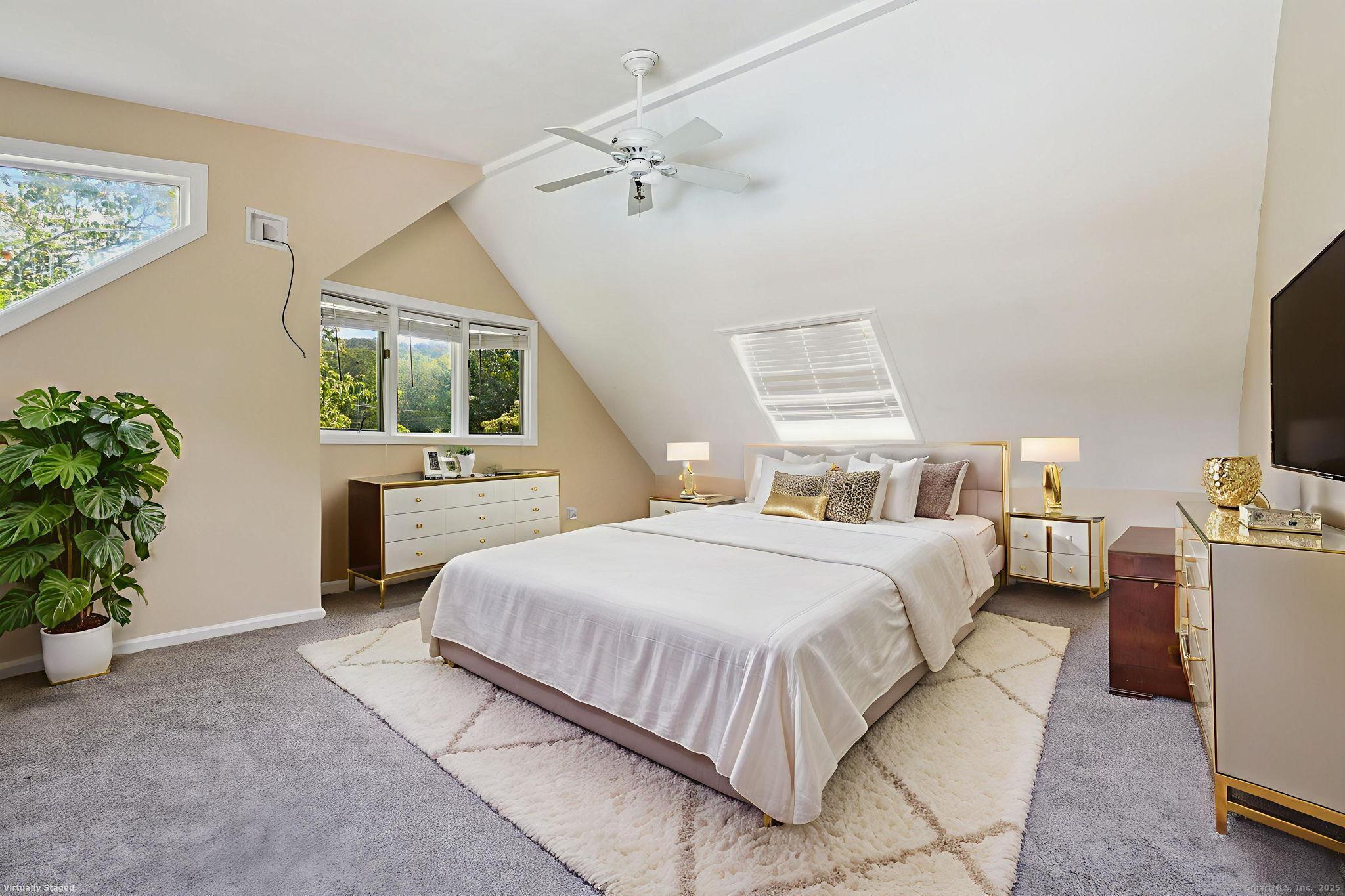 North Haven, Connecticut 06473, United States, 3 Bedrooms Bedrooms, ,2 BathroomsBathrooms,Residential,Pending,203936