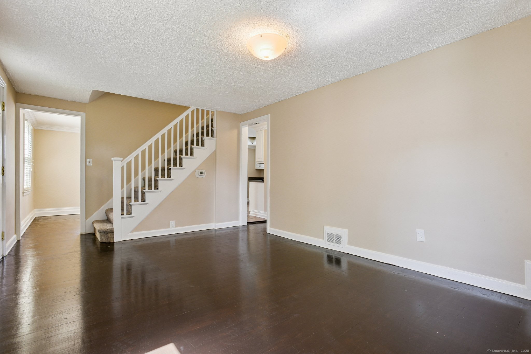 North Haven, Connecticut 06473, United States, 3 Bedrooms Bedrooms, ,2 BathroomsBathrooms,Residential,Pending,203936