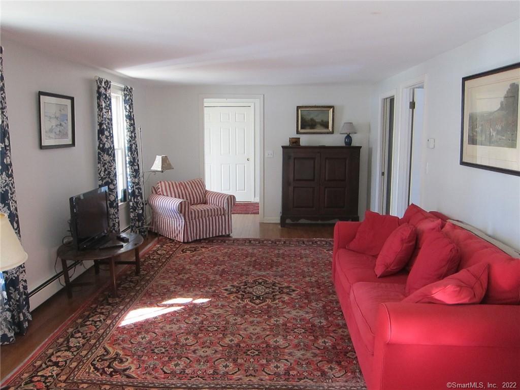 9 Ingham Hill Road Guest House