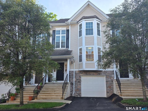 Condo For Sale - 604 Sienna Drive #604<br/> Danbury, CT 06810