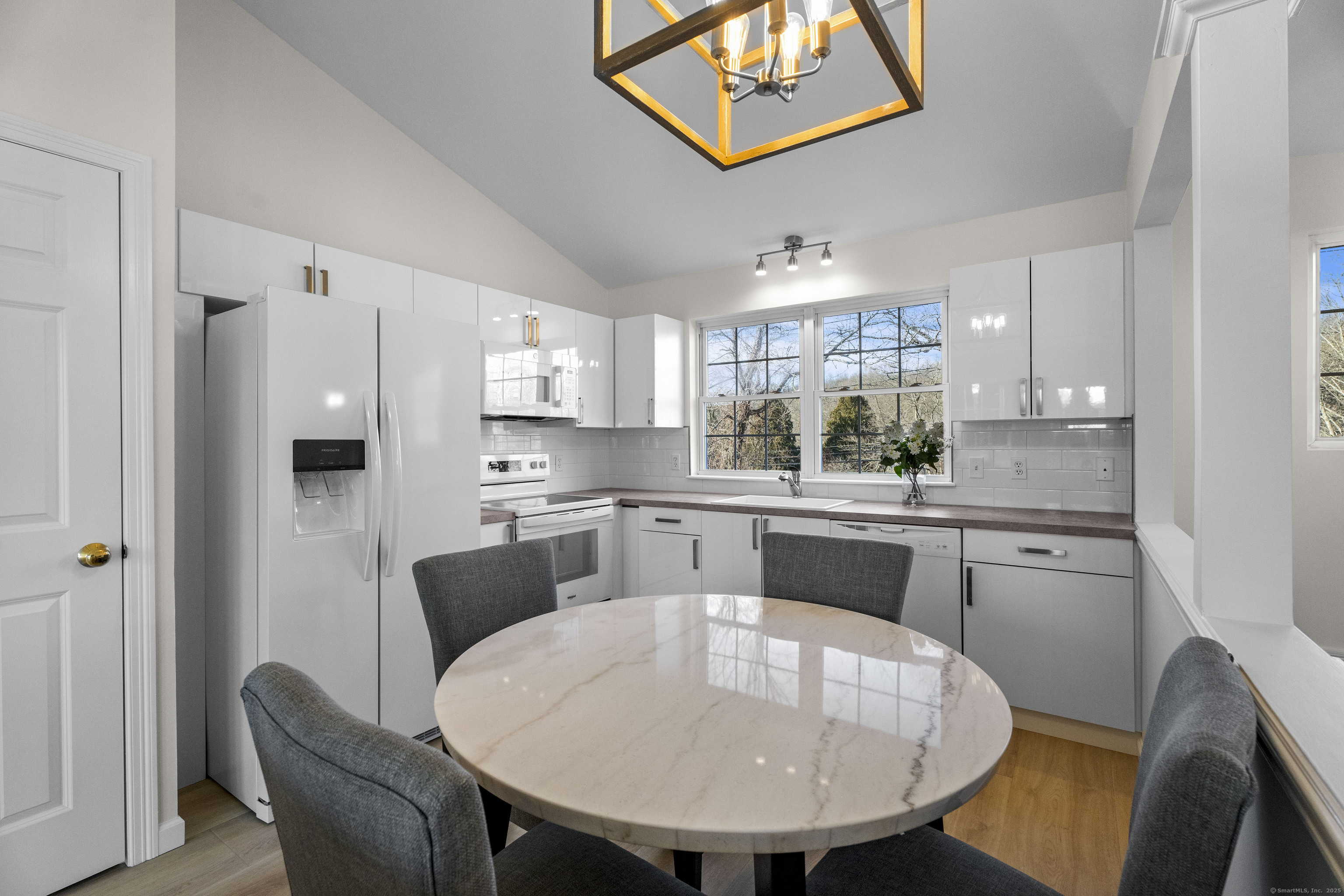 102 Noank Ledyard Road, Groton, Connecticut image 8