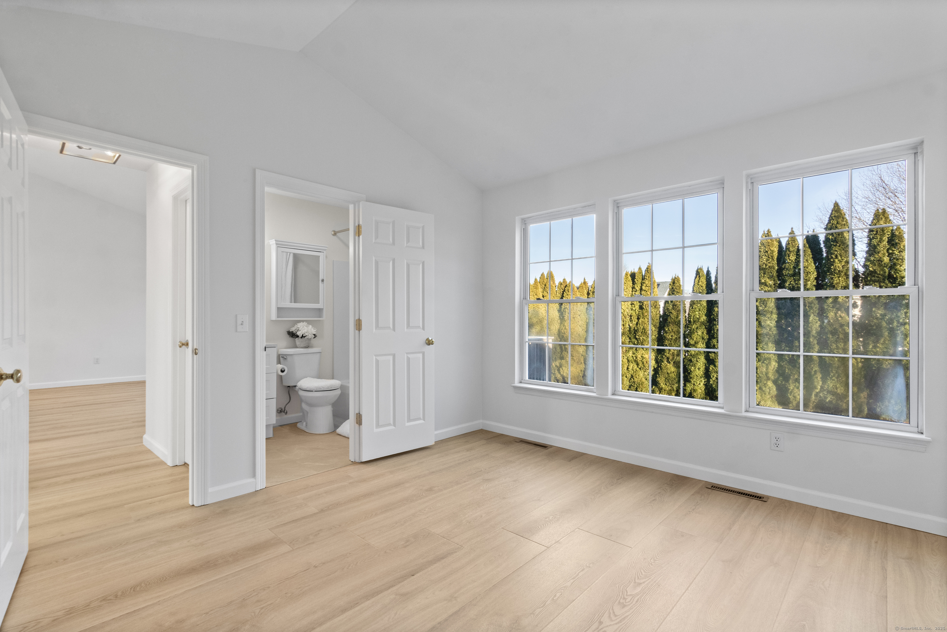 102 Noank Ledyard Road, Groton, Connecticut image 13