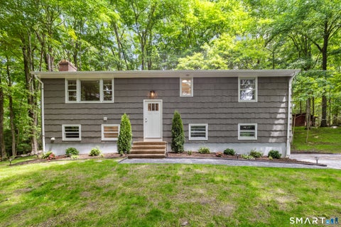 Homes For Sale - 9 New Light Drive<br/> Danbury, CT 06810