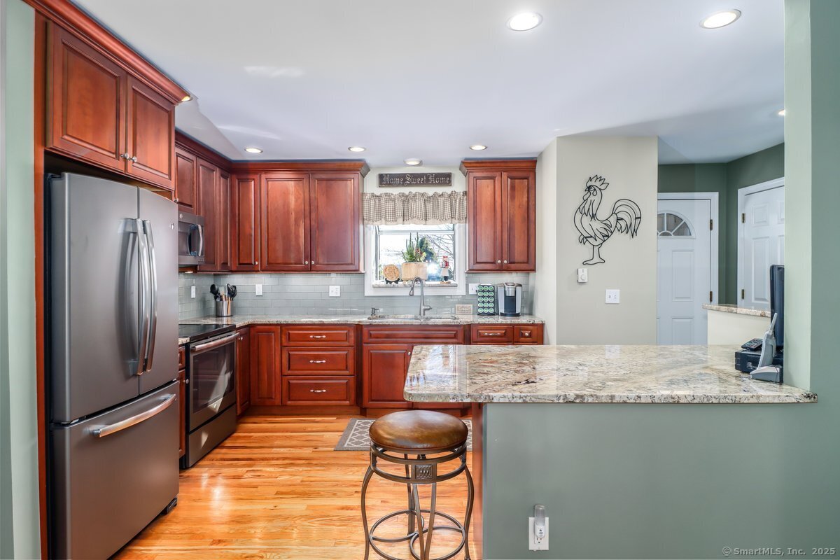 69 Perry Drive, New Milford, Connecticut image 3