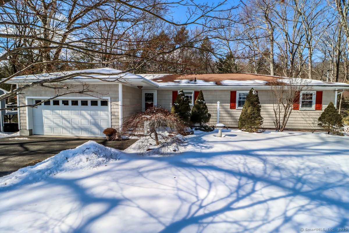 69 Perry Drive, New Milford, Connecticut image 1