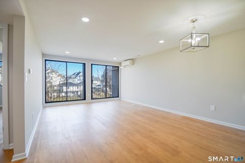 Tiny photo for 20 Amsterdam Avenue #2E, Bridgeport, CT 06606 (MLS # 24149034)